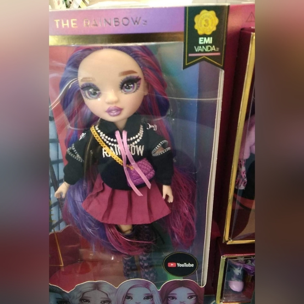 (EMI) RAINBOW HIGH DOLL